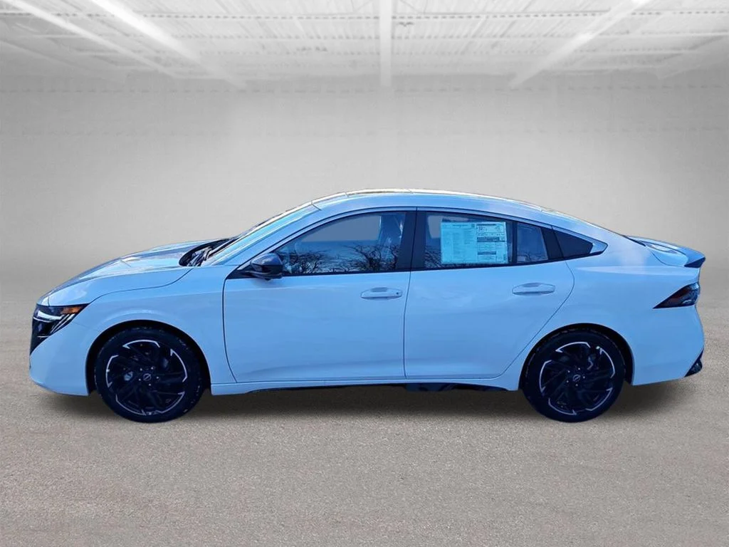 New 2026 White Nissan SR image 2