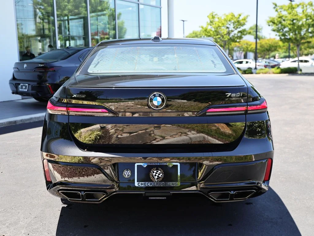 New 2026 Black Sapphire Metallic BMW 760i xDrive image 10