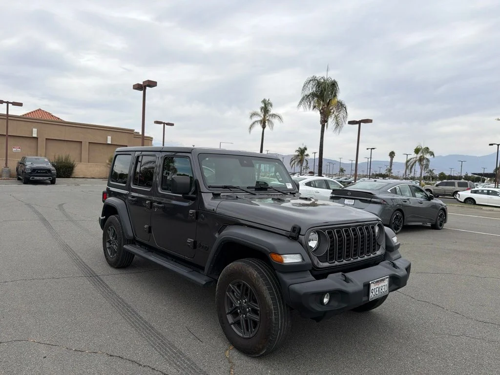 Used 2025 Gray Jeep Sport S image 1