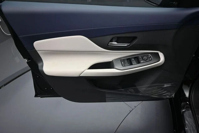 New 2026 Black Nissan SL image 9