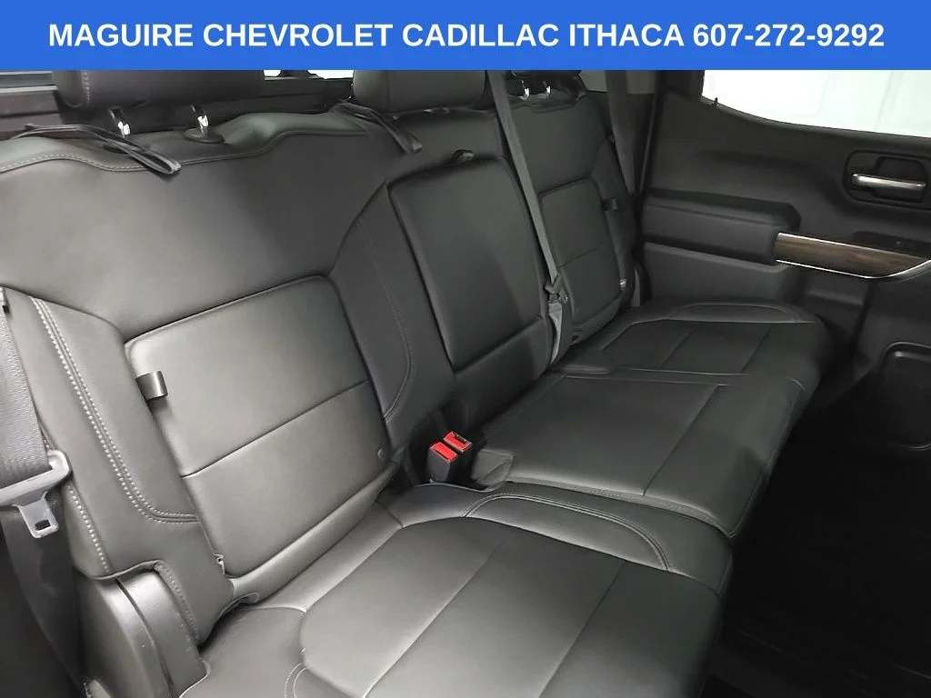 Used 2019 Black Chevrolet LT image 18