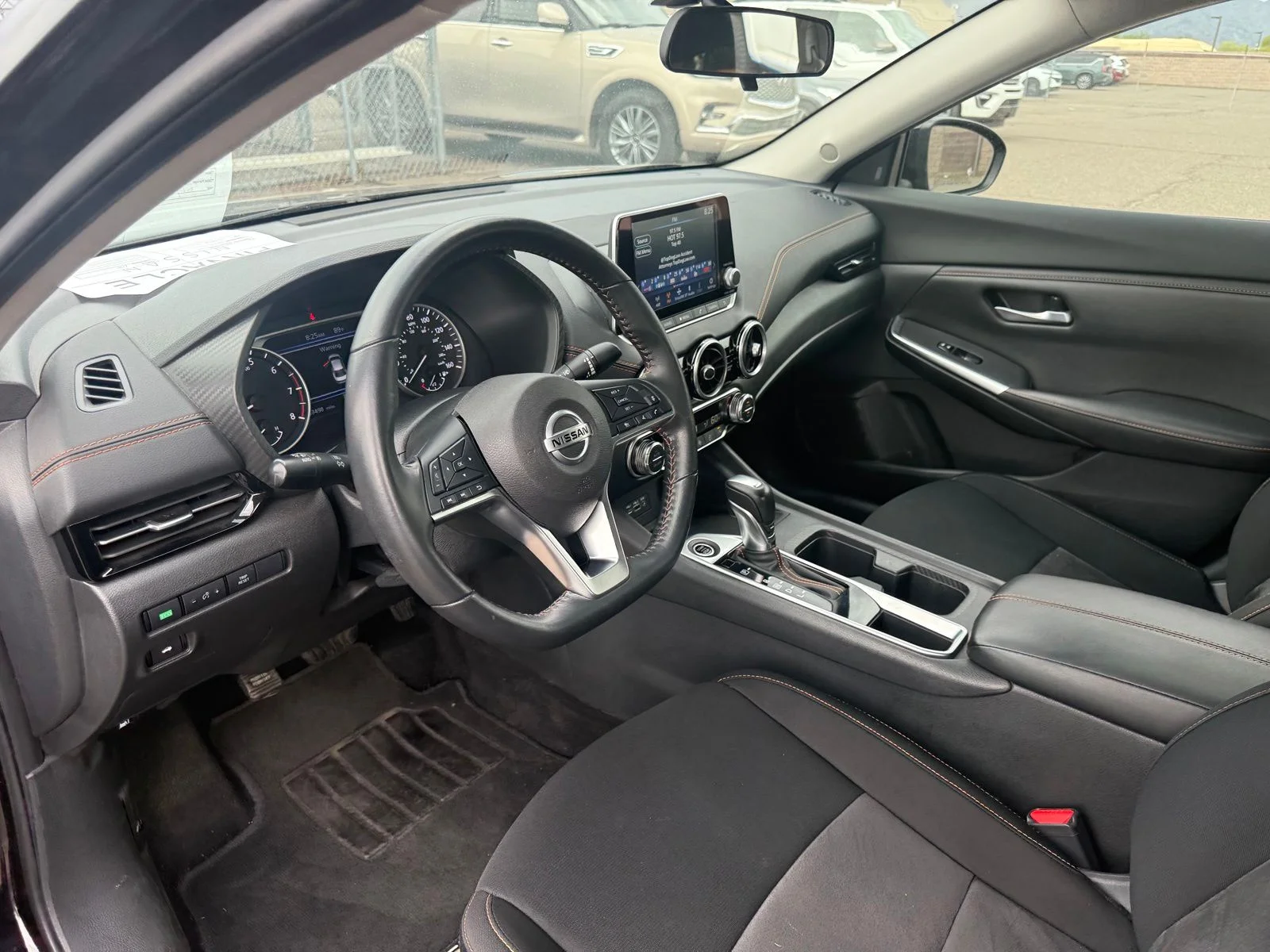 Used 2023 Super Black Nissan SR image 13