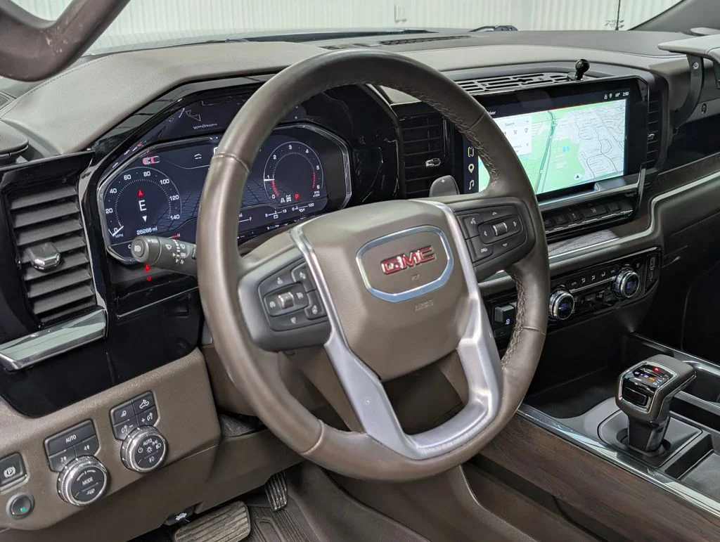 Used 2025 Sterling GMC SLT image 9