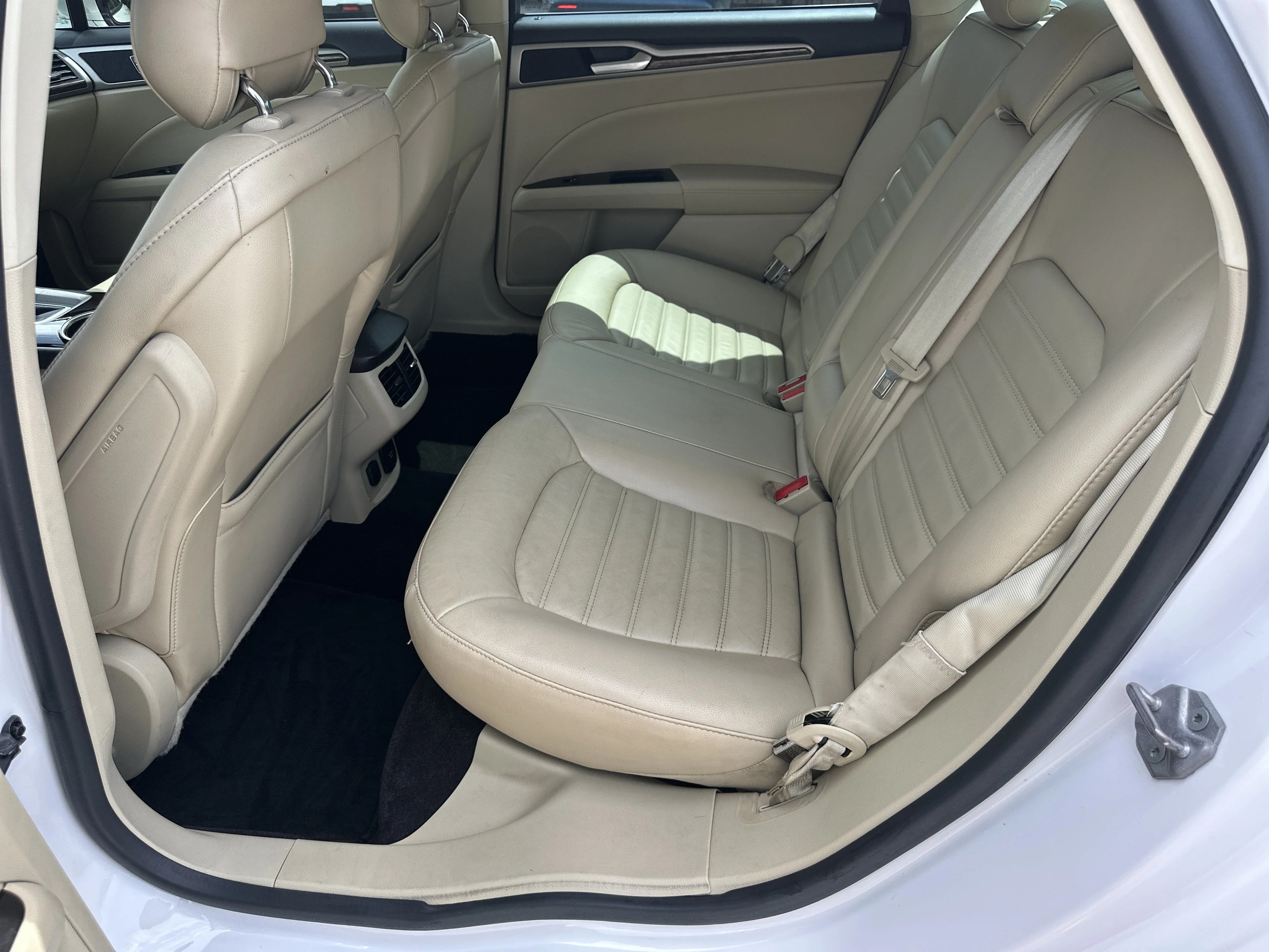 Used 2014 WHITE Ford SE image 20