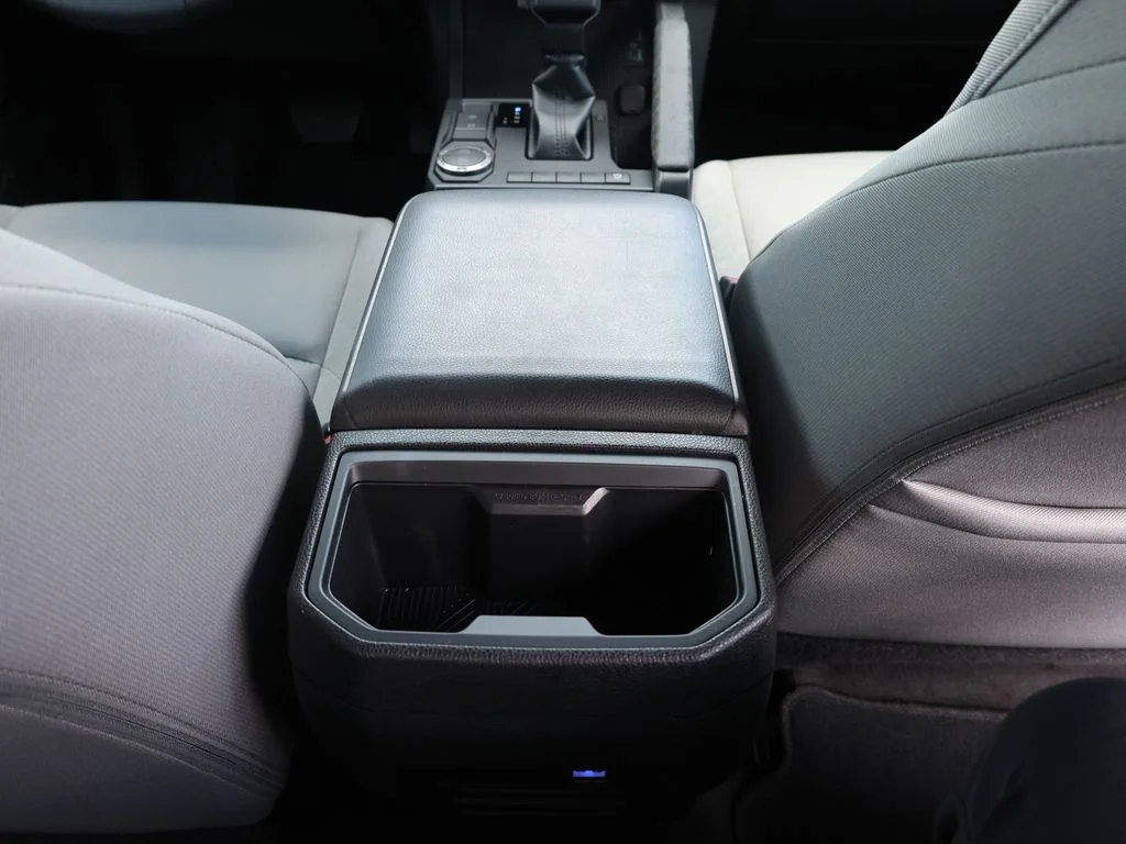 Used 2025 Silver Toyota  image 21