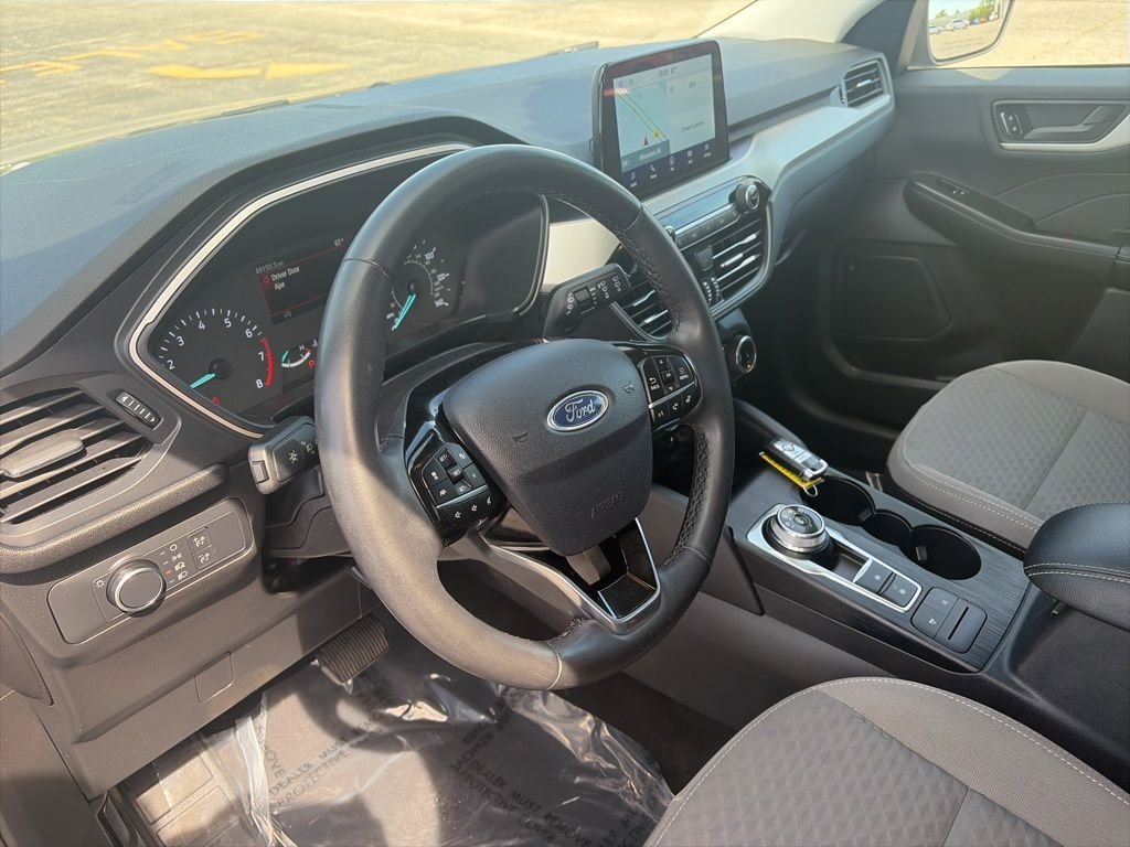 Used 2022 Silver Ford SE image 21