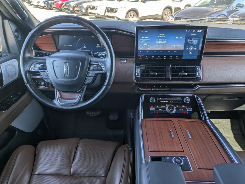 Used 2023 Black Lincoln Reserve image 28