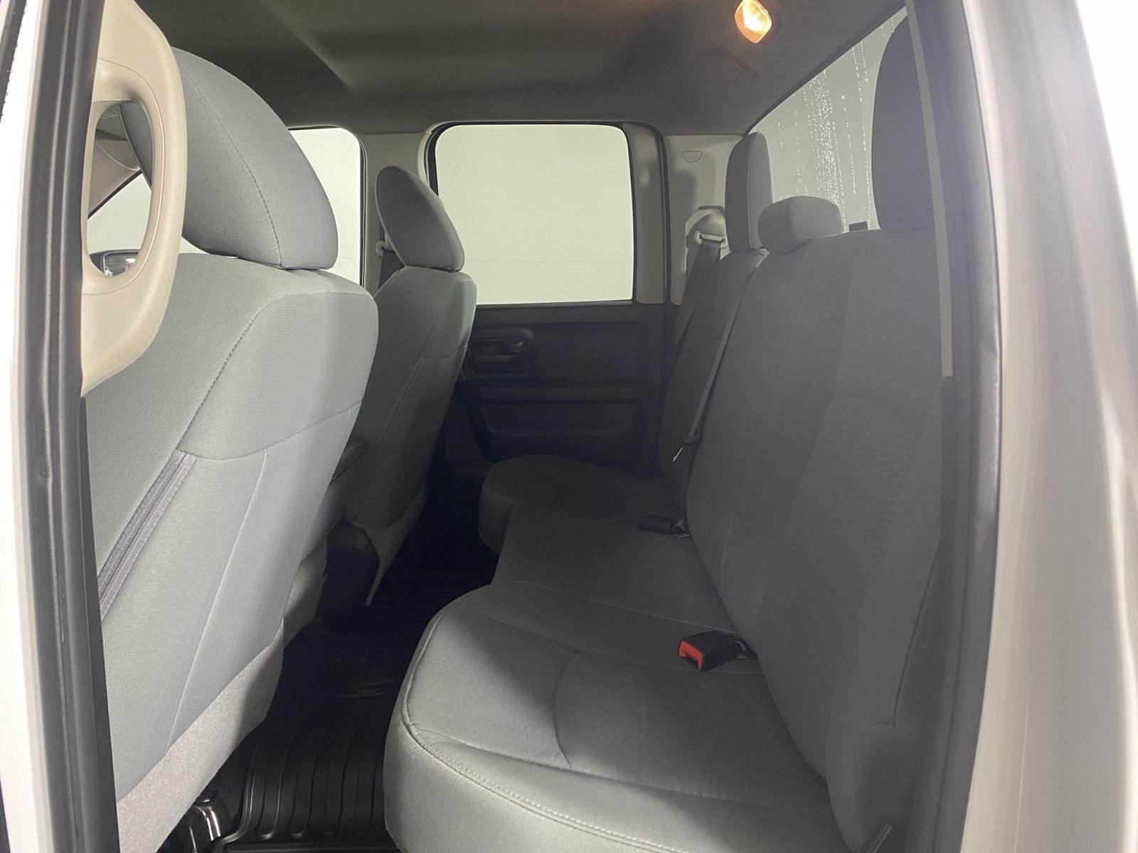 Used 2019 Bright White Clearcoat Ram Express image 19