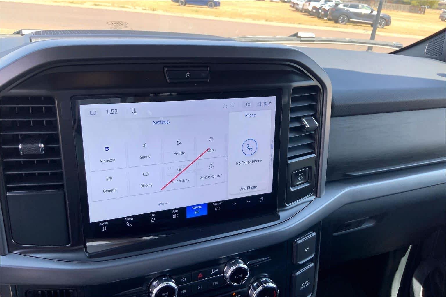 New 2026 Oxford White Ford XLT image 18