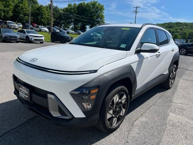 Used 2024 White Hyundai SEL image 10