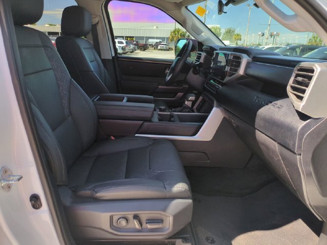 Used 2024 White Toyota SR5 image 32
