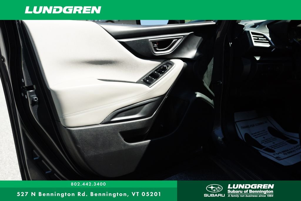 Used 2022 Gray Subaru Base image 10