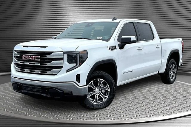 2026 GMC Sierra 4WD Crew Cab Short Box SLE's photo