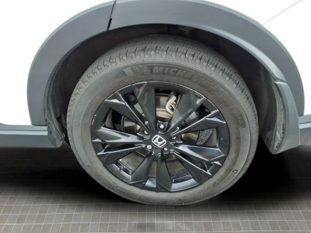 Used 2025 White Honda Sport Touring image 12