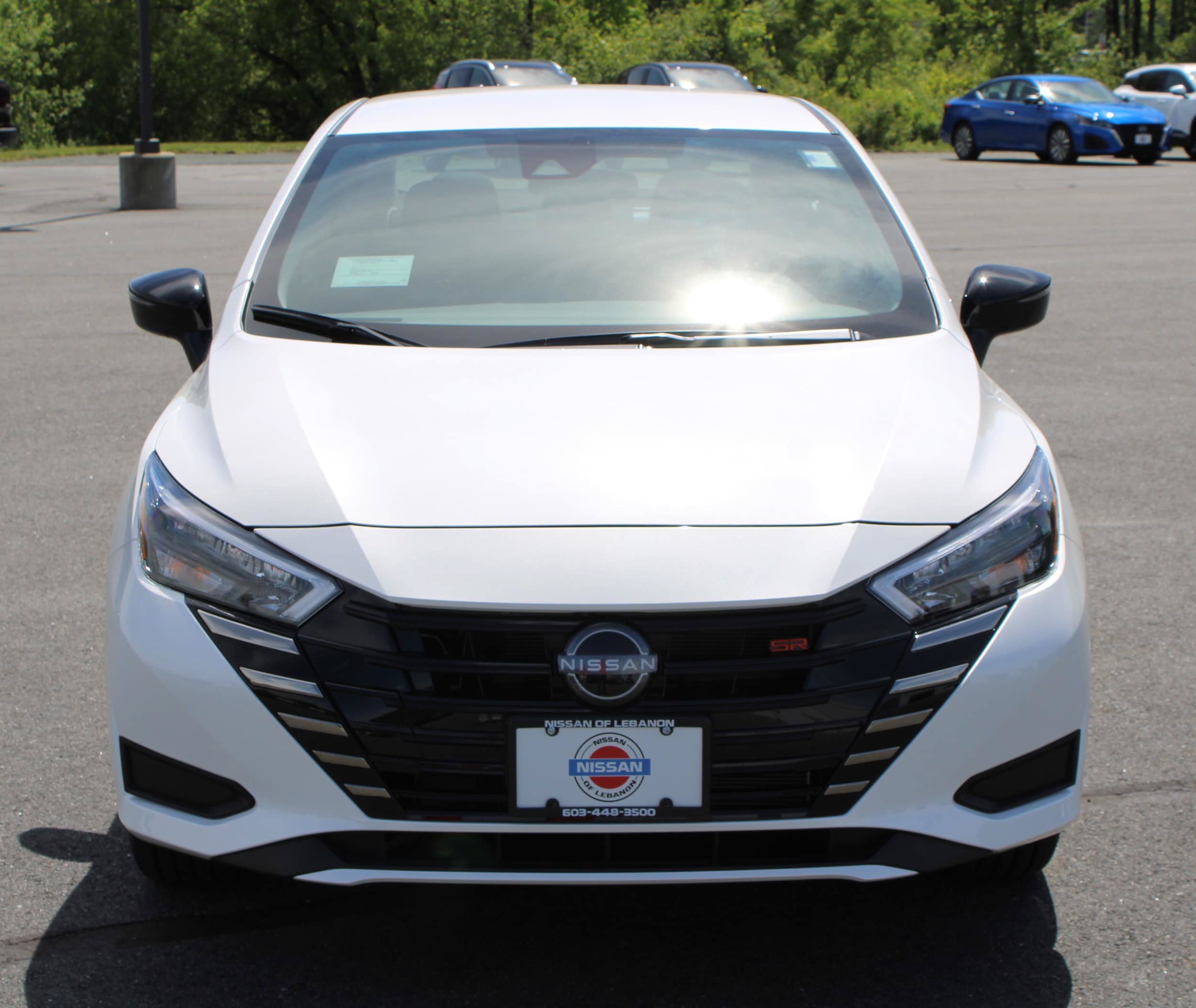 Used 2025 Aspen White Tricoat Nissan SR image 3