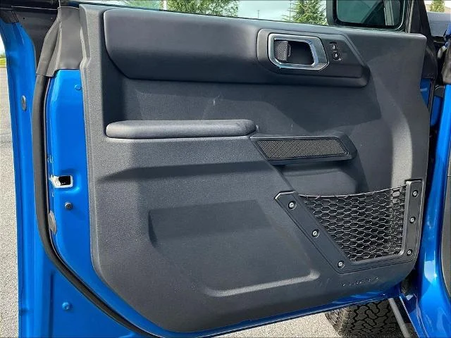 New 2026 Velocity Blue Metallic Ford Badlands® image 22