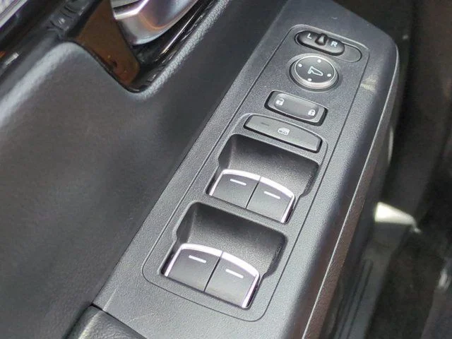 Used 2024  Honda EX-L image 23