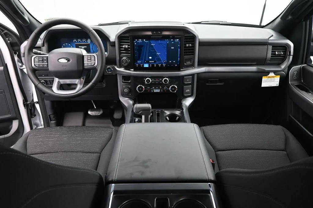New 2026 Oxford White Ford XLT image 21