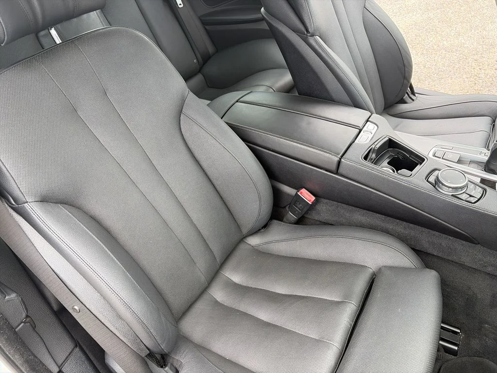Used 2015 White BMW 640i image 32