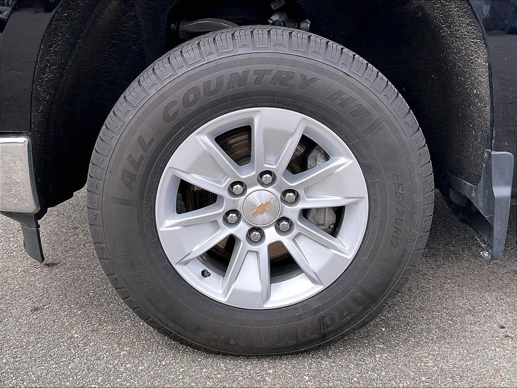 Used 2025 Black Chevrolet LT image 7