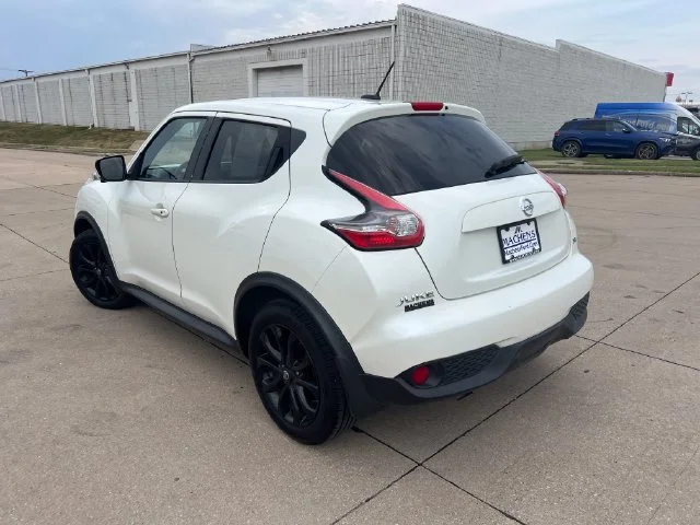 Used 2015 White Nissan SV image 3