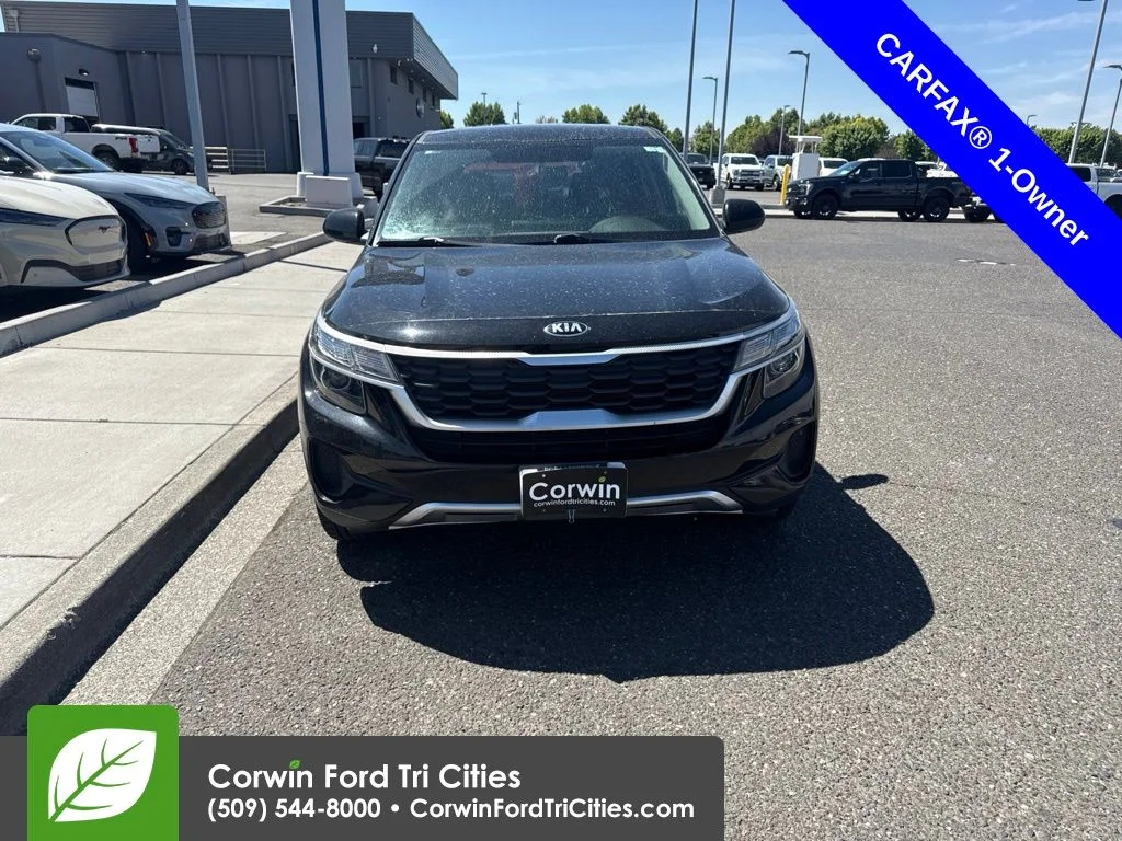 Used 2021 Cherry Black Kia LX image 5