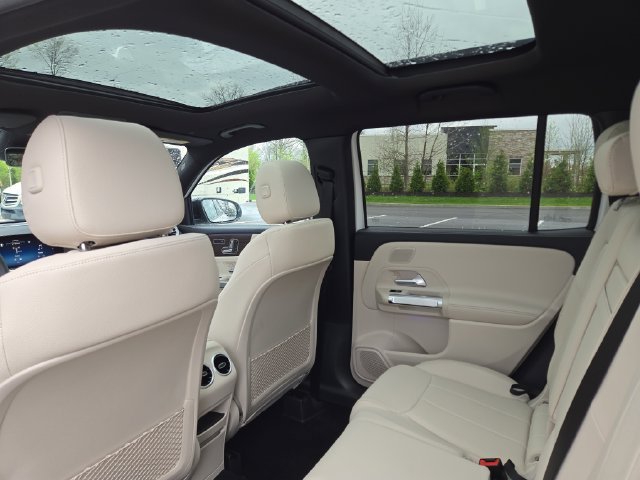 New 2026 Polar White Mercedes-Benz GLB250 image 29