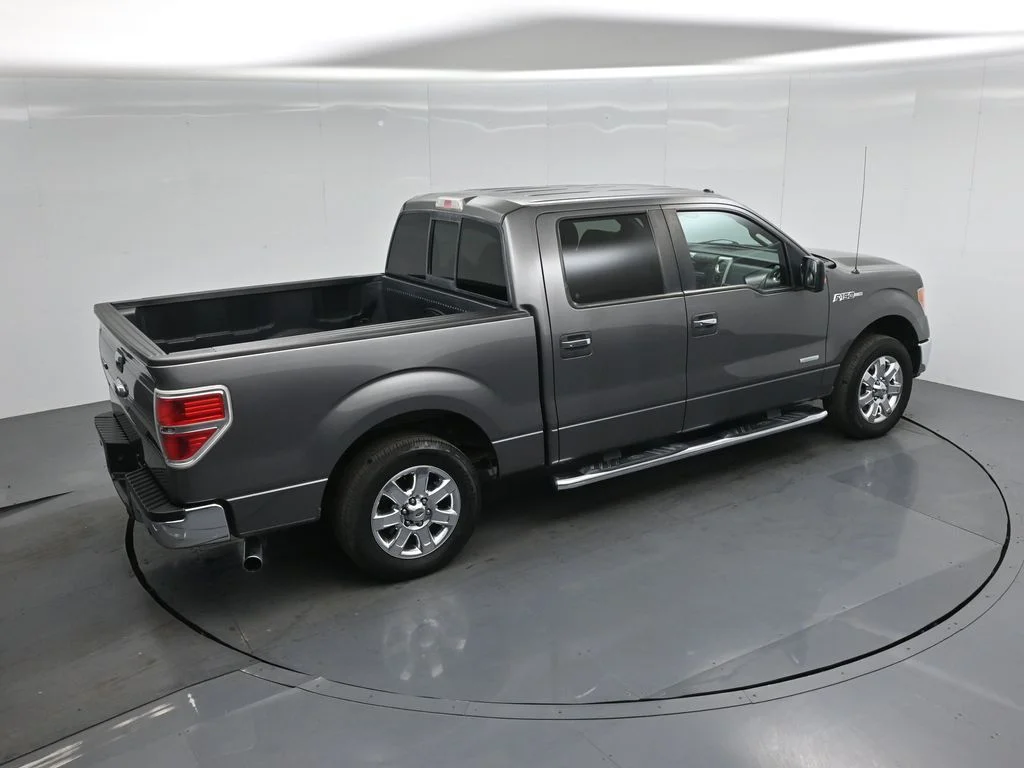 Used 2013 Gray Ford XLT image 35