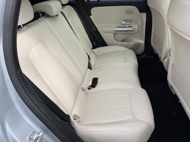 New 2026 Cirrus Silver Metallic Mercedes-Benz GLA 250 image 5