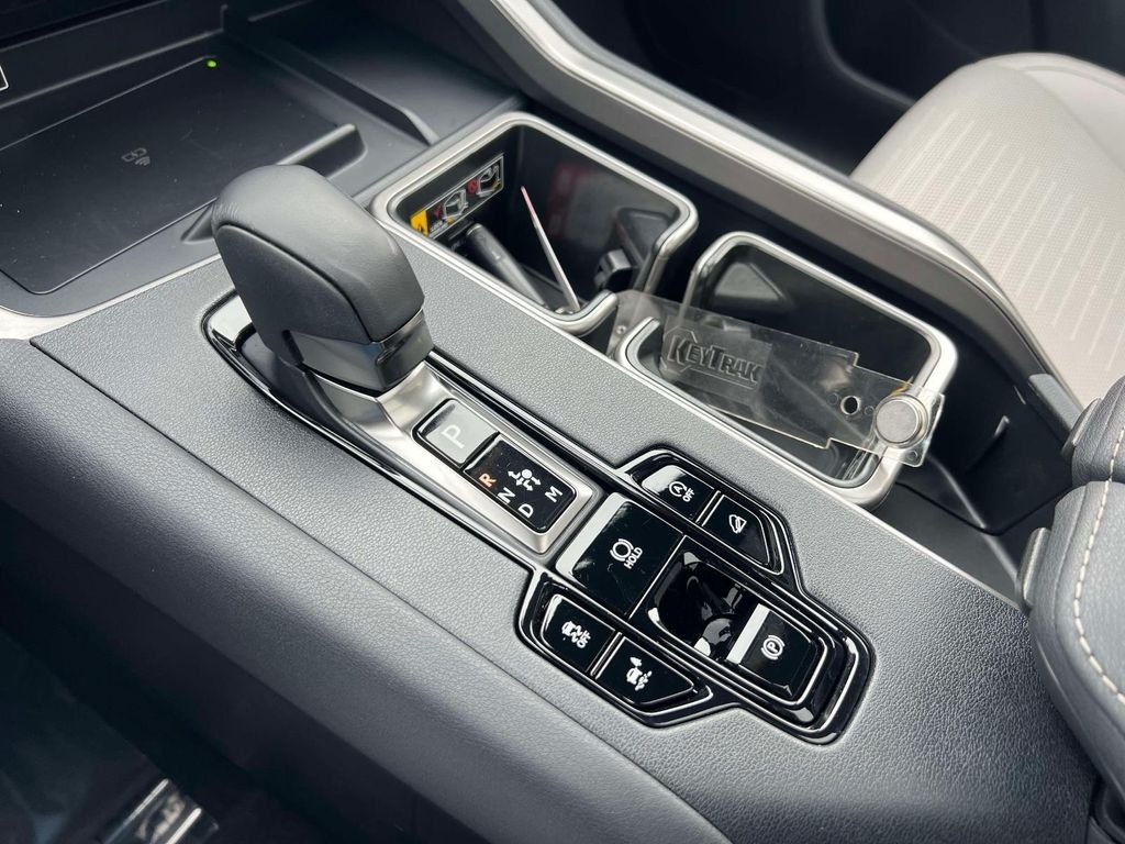 2025 Lexus TX Premium - Photo 30