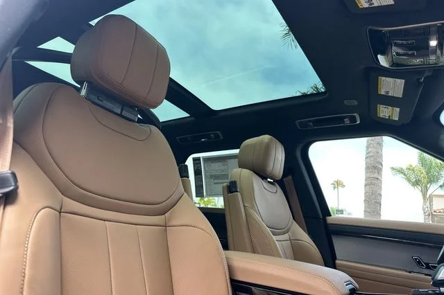 New 2026 Fuji White Land Rover SE image 15
