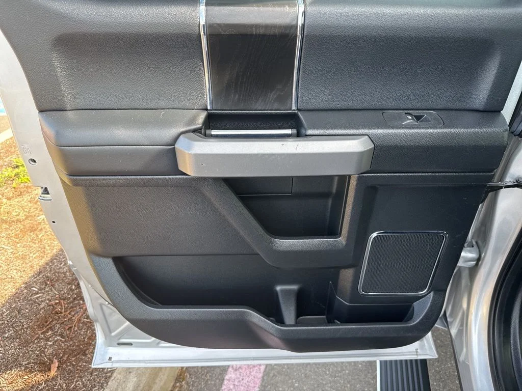 Used 2019 Ingot Silver Ford Platinum image 28
