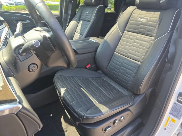 Used 2024 Crystal White Tricoat Cadillac Sport Platinum image 24