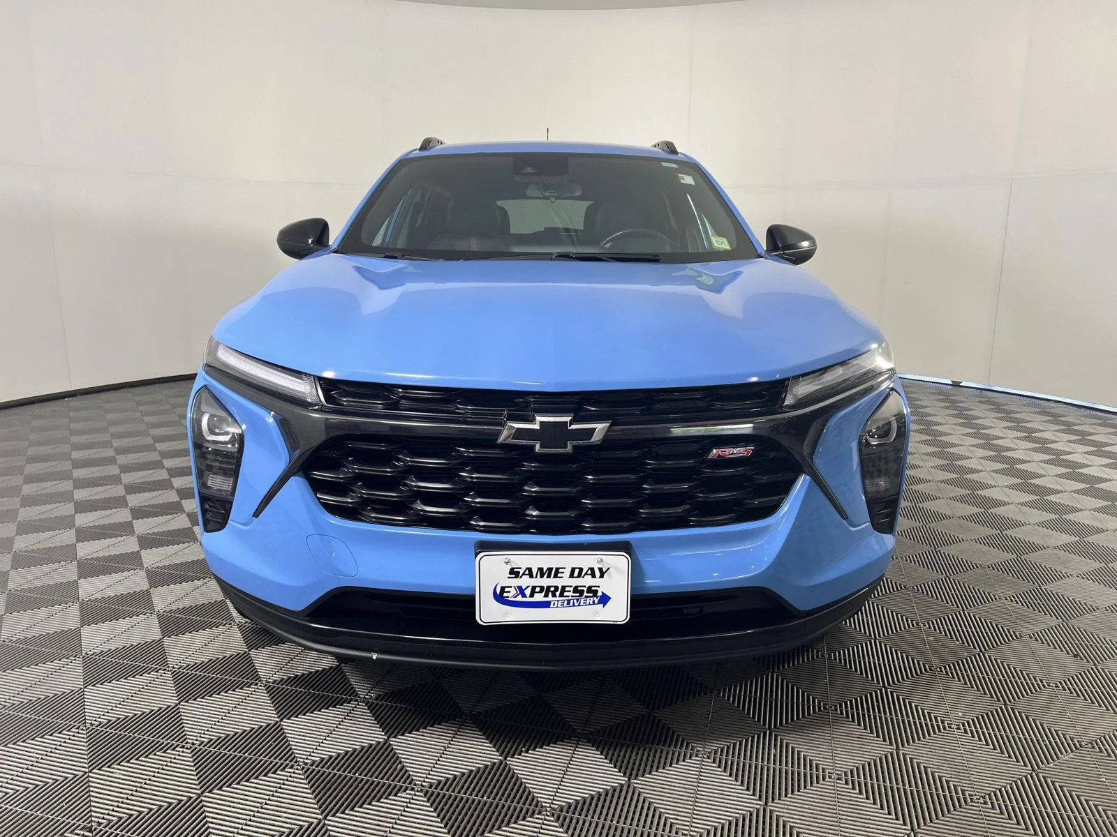 Used 2024 Fountain Blue Chevrolet 2RS image 23