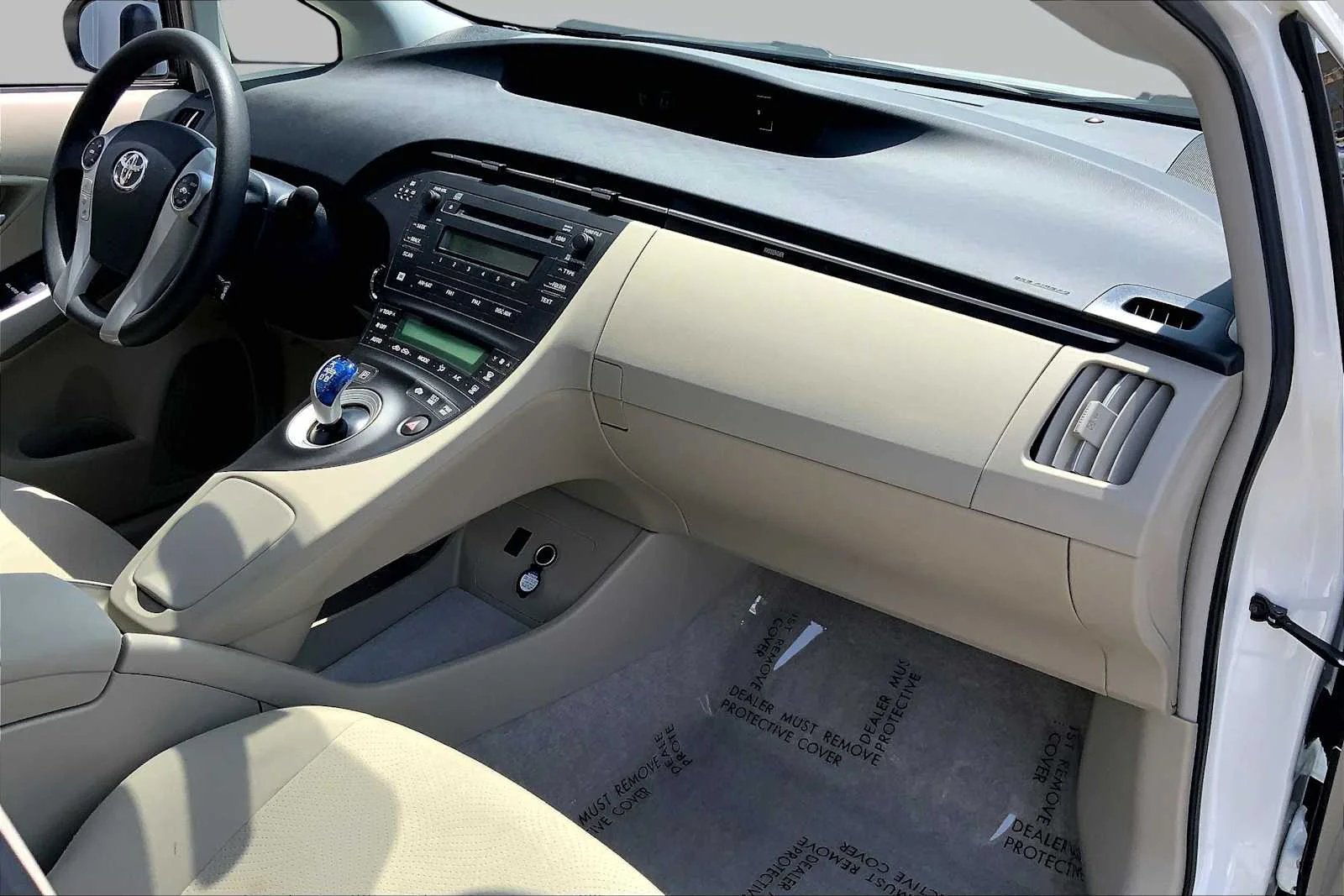 Used 2011 Blizzard Pearl Toyota III image 17