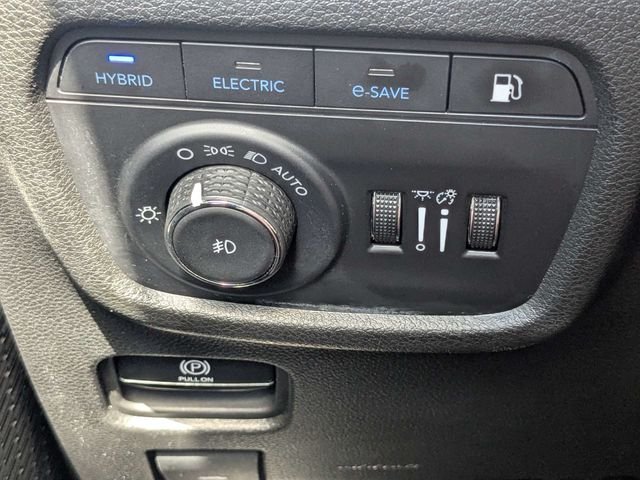 Used 2024 Silver Jeep 4xe image 26