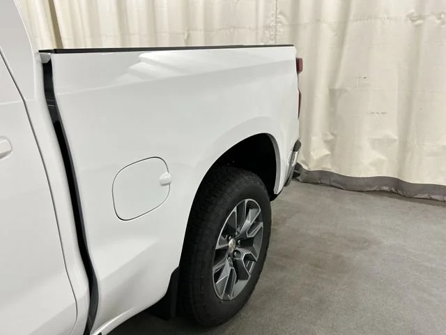 New 2026 Summit White Chevrolet LT image 26