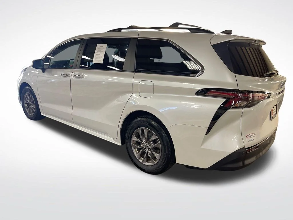 Used 2023 Beige Toyota XLE image 3