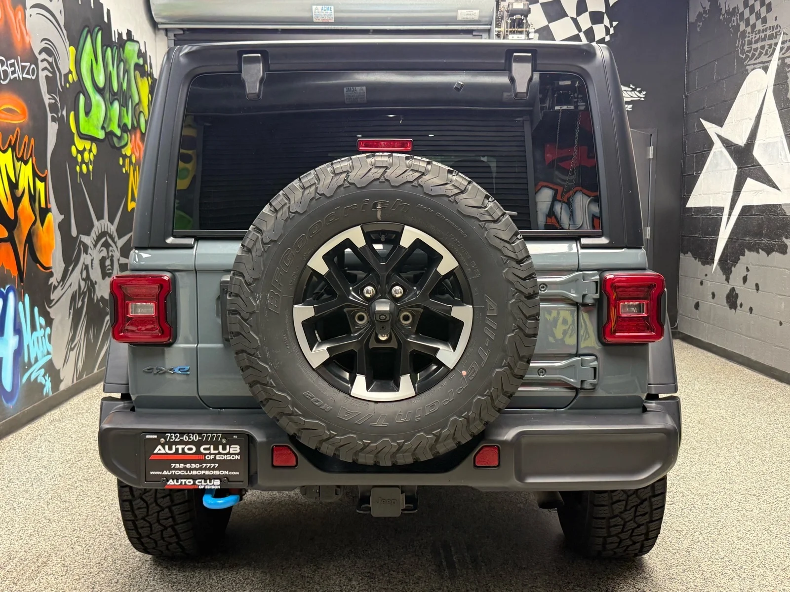Used 2024 Anvil Clear Coat (pds) Jeep Rubicon 4xe image 5
