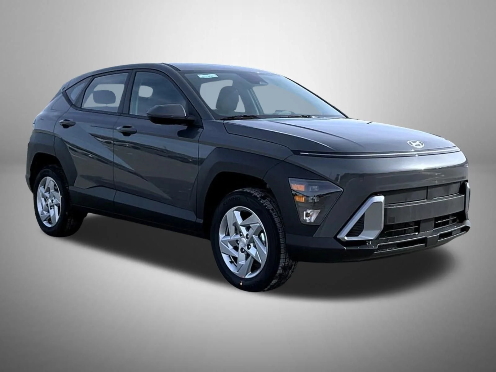 New 2026 Gray Hyundai SE image 3