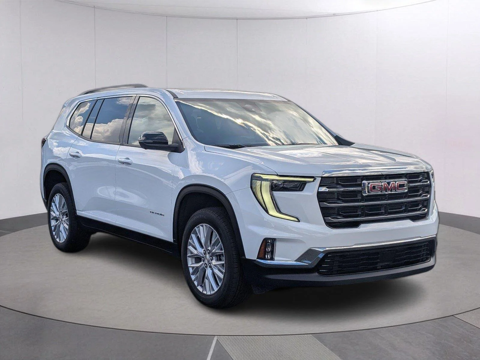 New 2027 Summit White GMC Elevation image 7