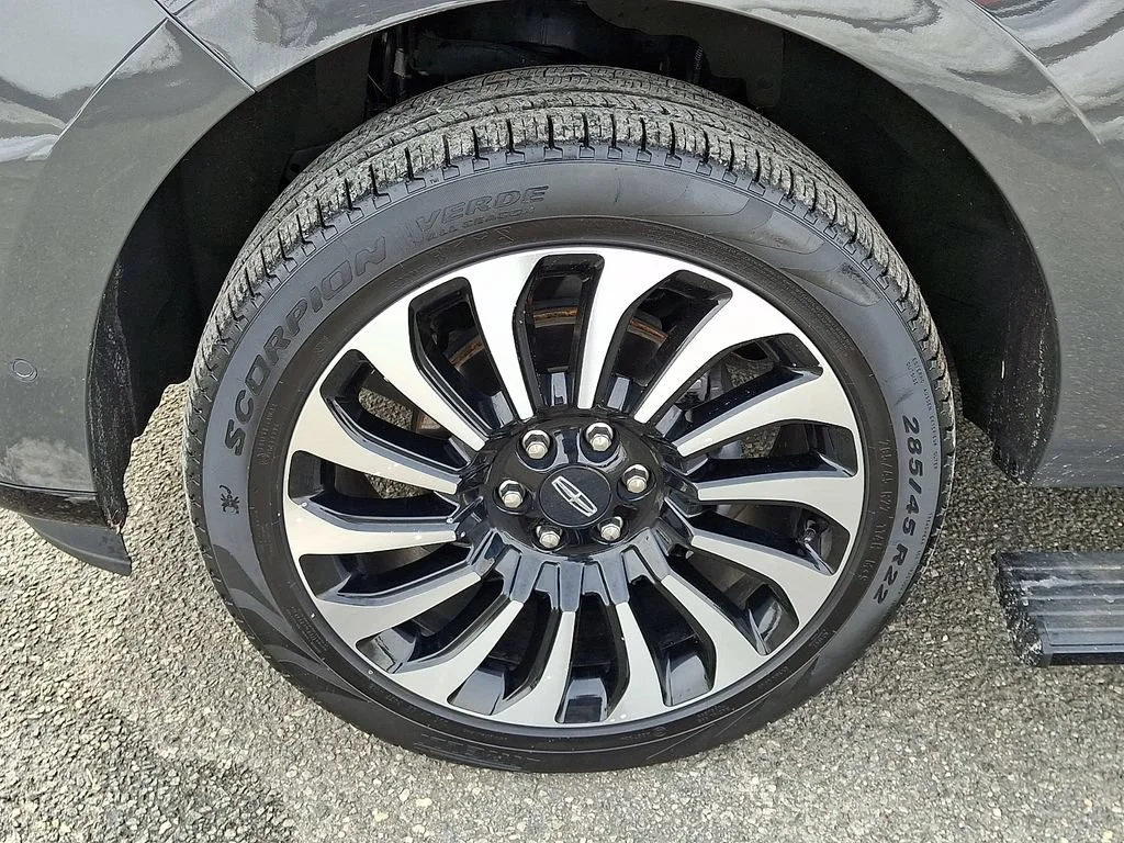 Used 2023 Gray Lincoln Black Label image 29
