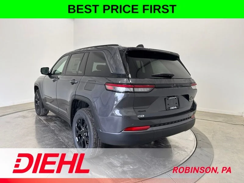 New 2026 Baltic Gray Metallic Clearcoat Jeep Altitude image 5