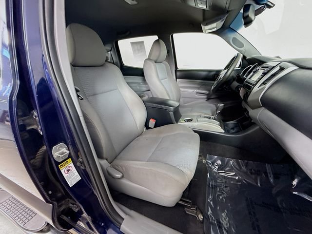 Used 2013 Blue Toyota PreRunner image 24