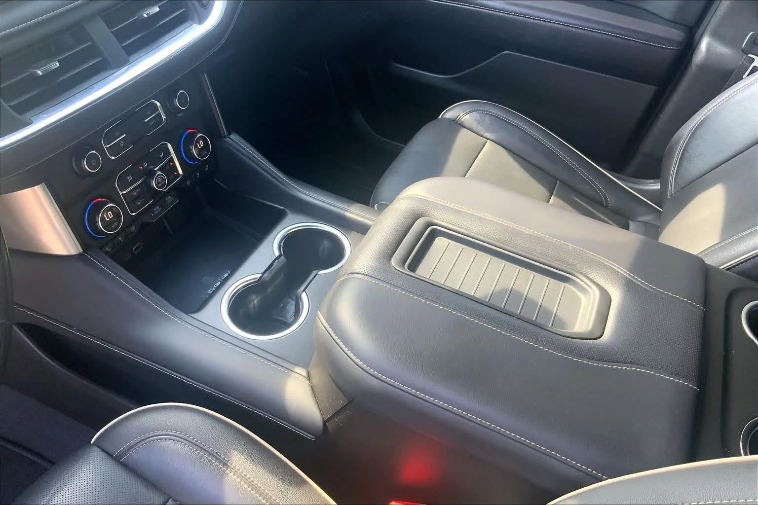 Used 2021 Black Chevrolet Premier image 17