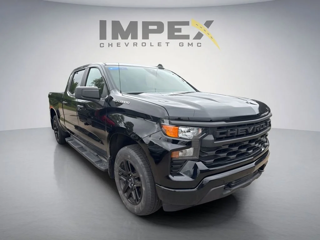 Used 2024 Black Chevrolet Custom image 5