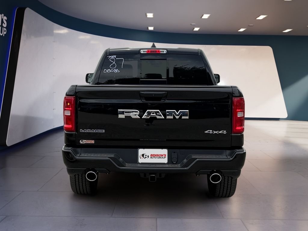 New 2026 Diamond Black Crystal Pearl-Coat Exterior Paint RAM Laramie image 4