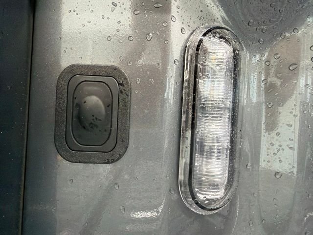 New 2027 Carbonized Gray Metallic Ford F-250® XLT image 15