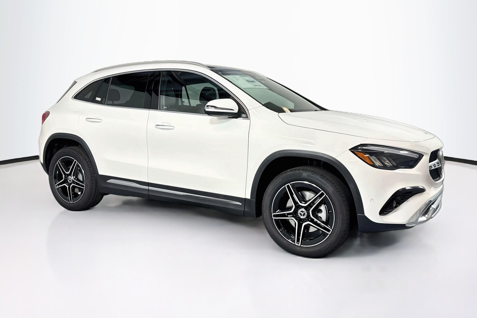 New 2026 Polar White Mercedes-Benz GLA 250 image 3