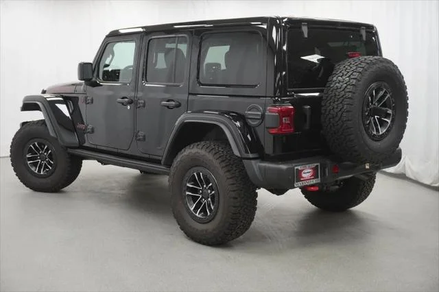 New 2026 Black Clear-Coat Exterior Paint Jeep Rubicon image 13